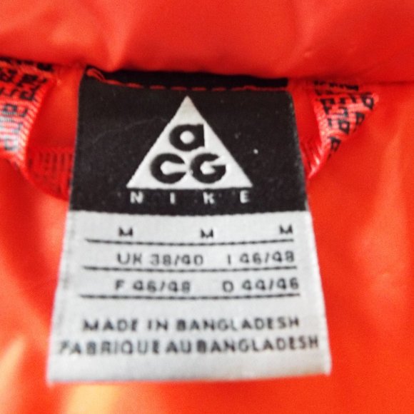 Men's Red Puffer Vest - Picture 9 of 16